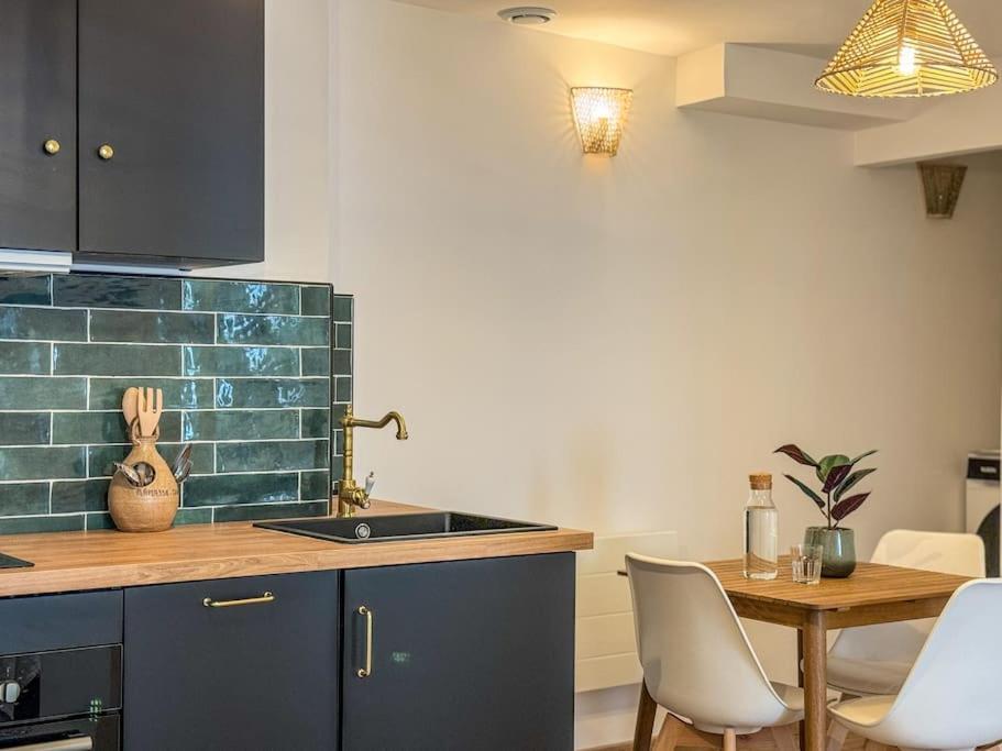 Appartamento Elegance Au Coeur De Tarbes Esterno foto